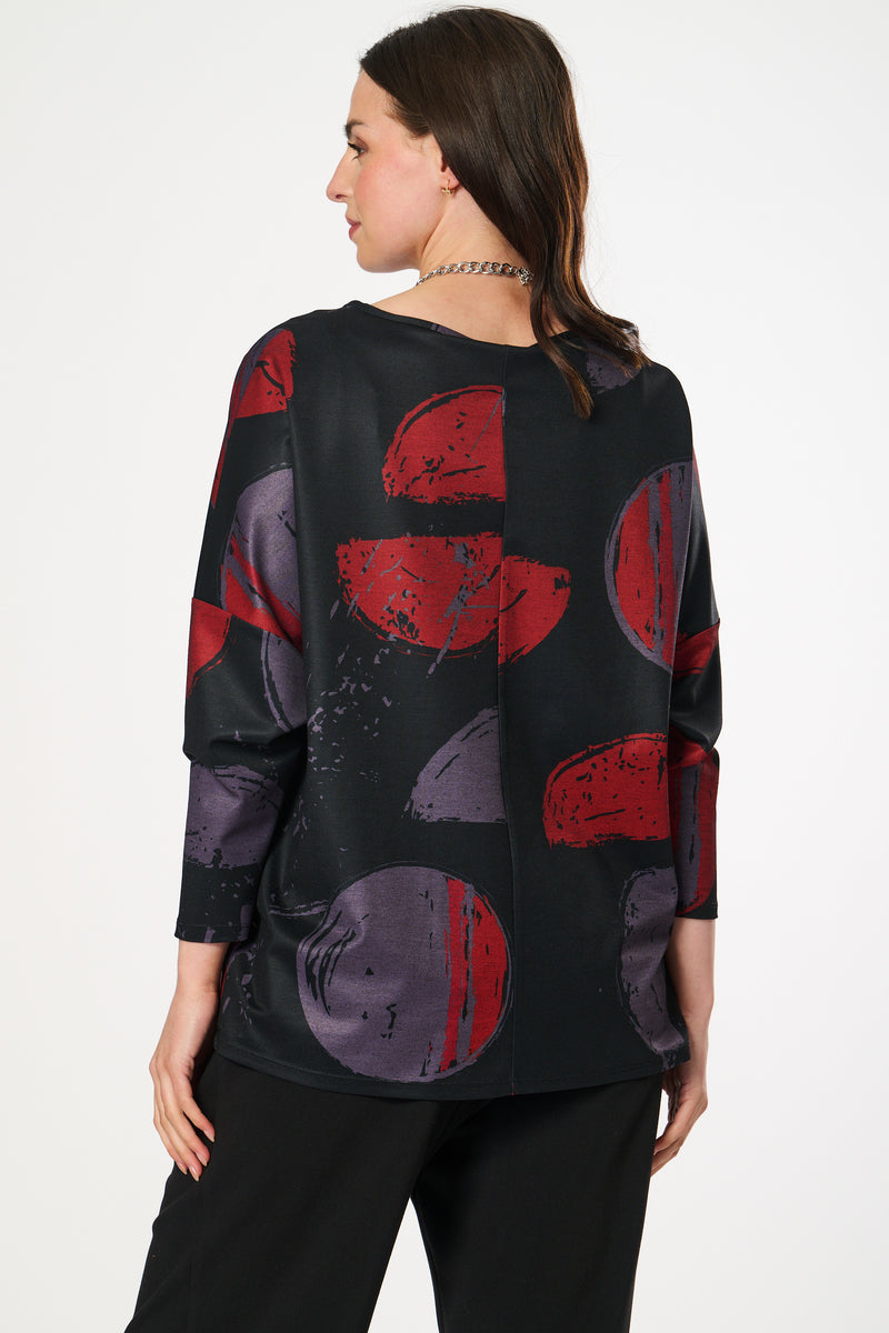 Saloos Elliptical Hem Abstract Print Top with Necklace