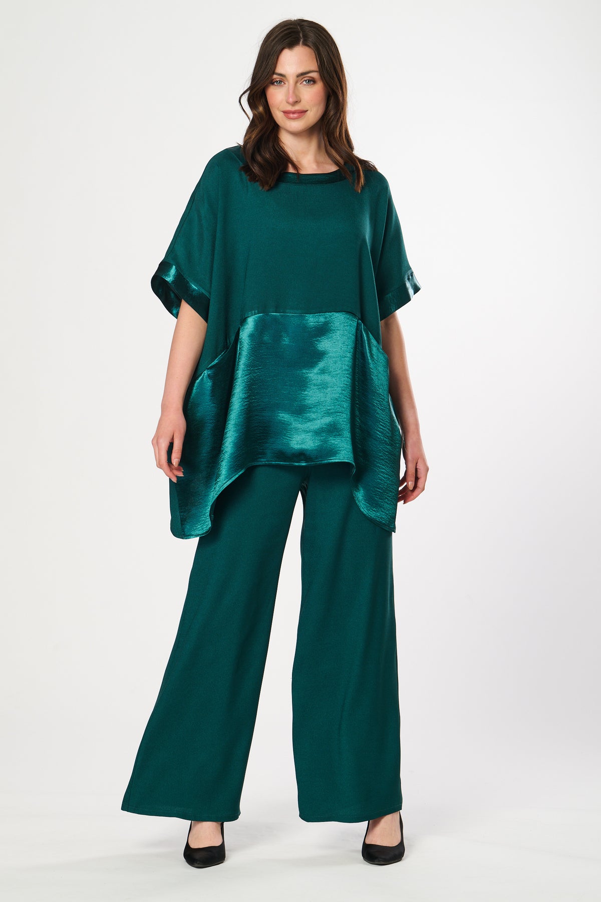 Saloos Contrasting Satin Style Long Top with Pockets