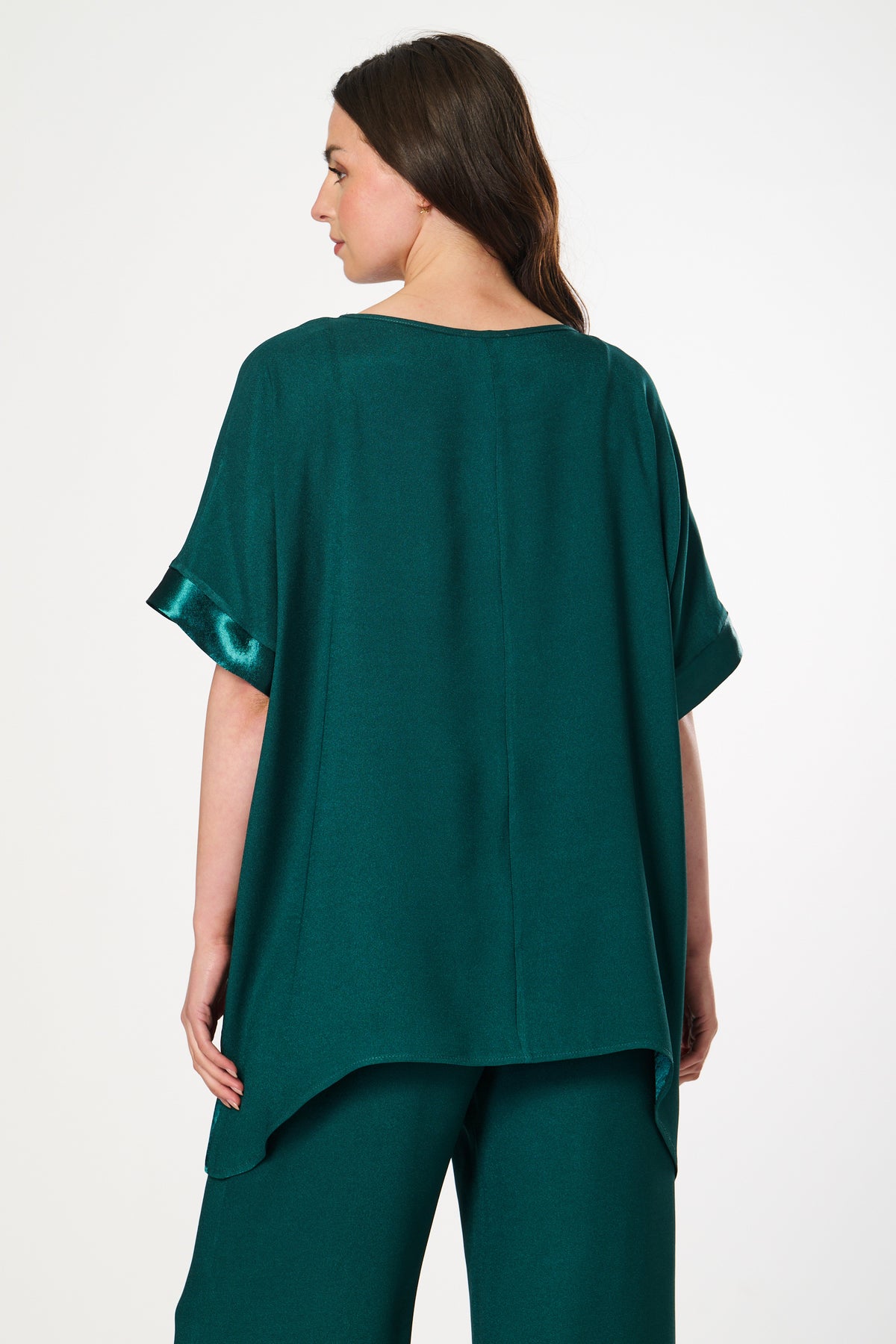 Saloos Contrasting Satin Style Long Top with Pockets