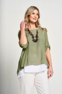 Saloos Contrasting Layers Top with Necklace