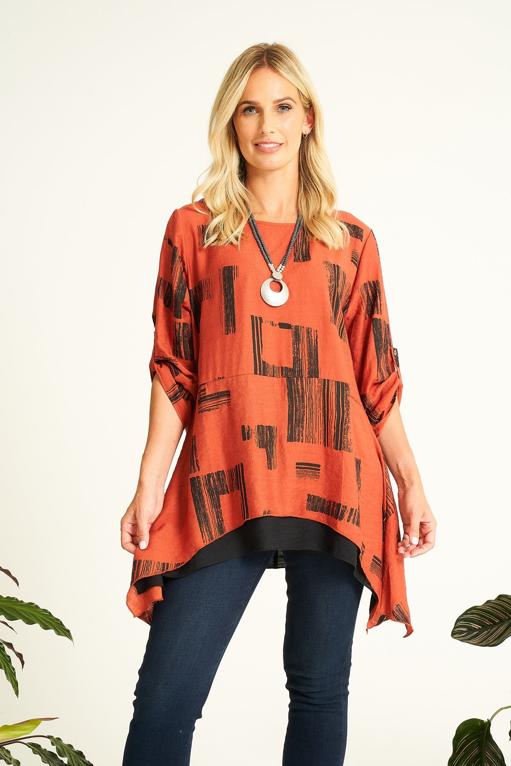 Saloos Unique Blend Of Style & Comfort Tunic with Necklace