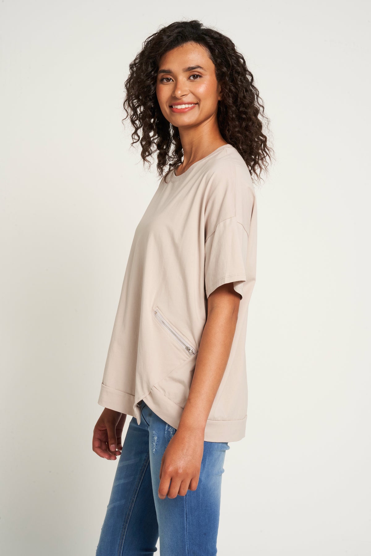 Saloos Asymmetrical Hem Cotton Top with Zip Pockets