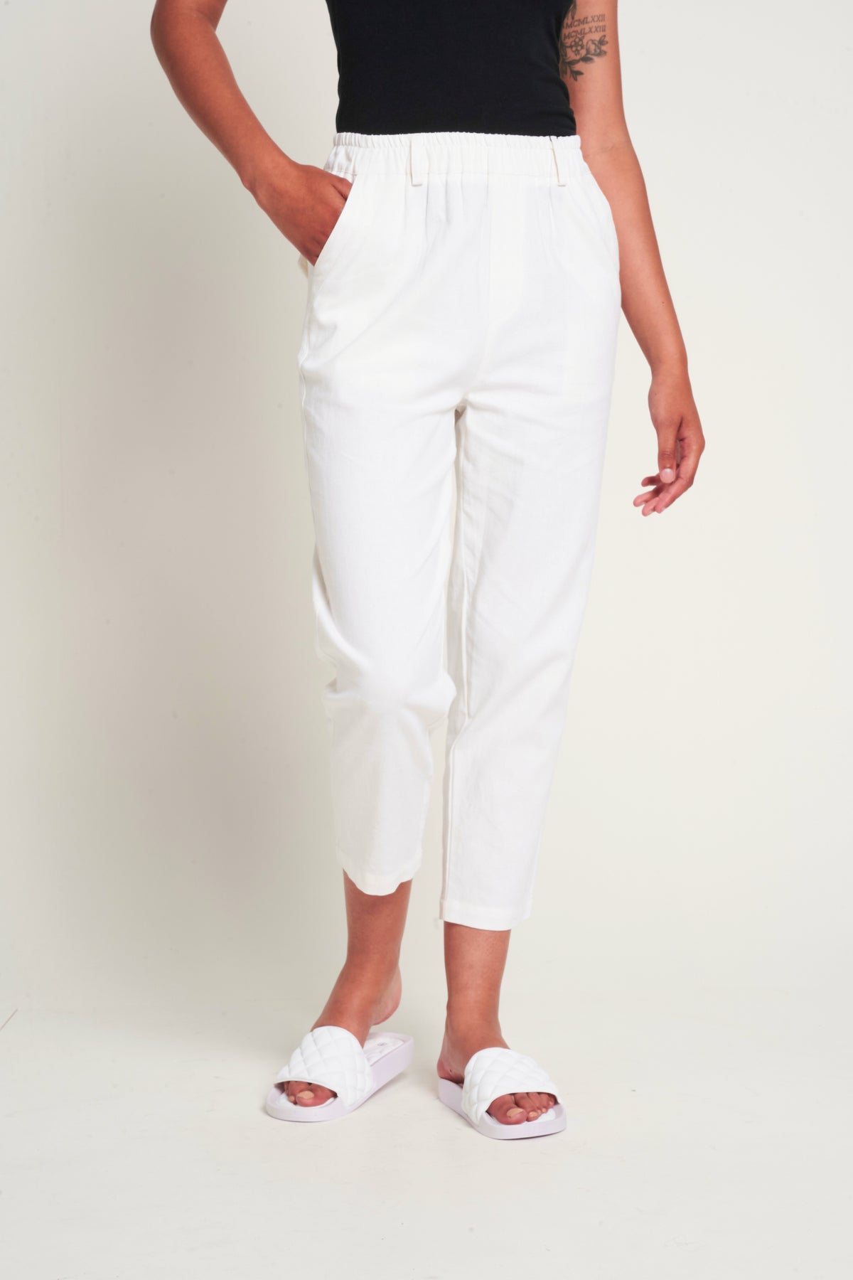 Saloos Crop Trousers with Side & Back Pockets